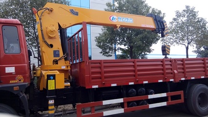 程力隨車吊價(jià)格解析 10噸/12噸/14噸配置與市場行情