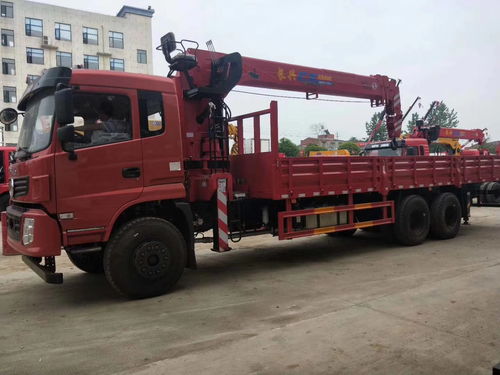 東風(fēng)底盤(pán)隨車(chē)吊 專(zhuān)業(yè)制造廠家的實(shí)力與選擇